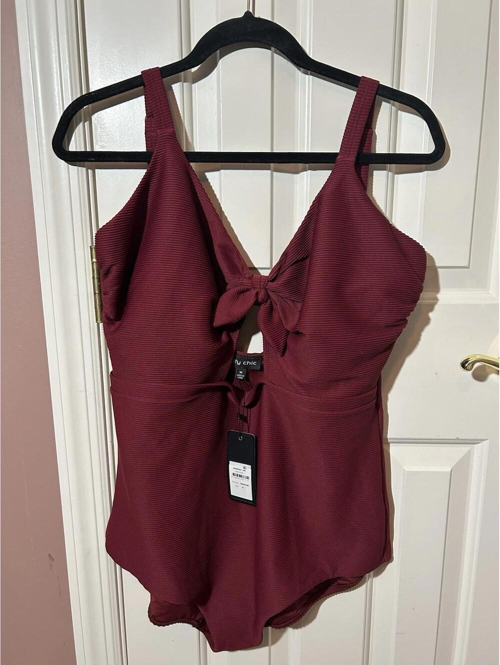 City Chic Swimsuit Womens Medium Twist Front Cut Out One Piece Burgundy New